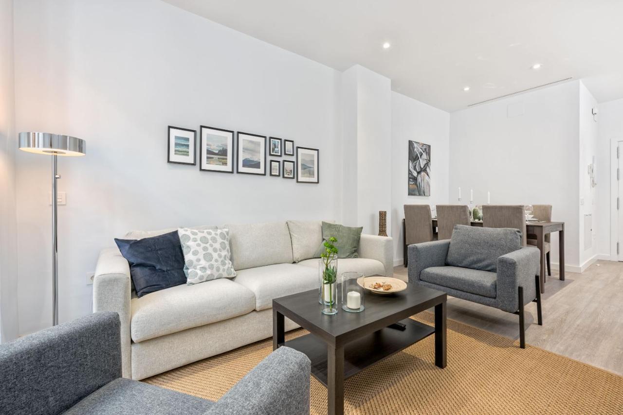 Merced Suites In Malaga By Solaga Holiday Homes מראה חיצוני תמונה